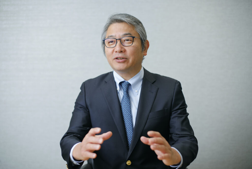 呼吸器外科　鈴木 健司　医師の写真１