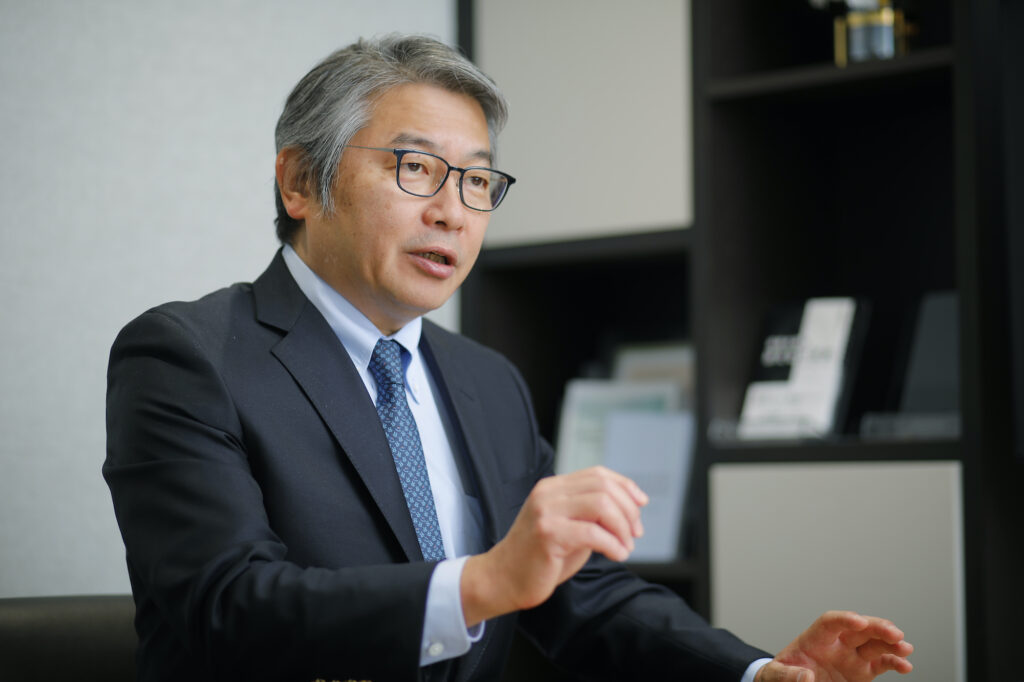 呼吸器外科　鈴木 健司　医師の写真２