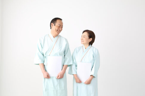 バリウムと胃カメラどっちが楽？それぞれのメリット・デメリットや費用などを解説